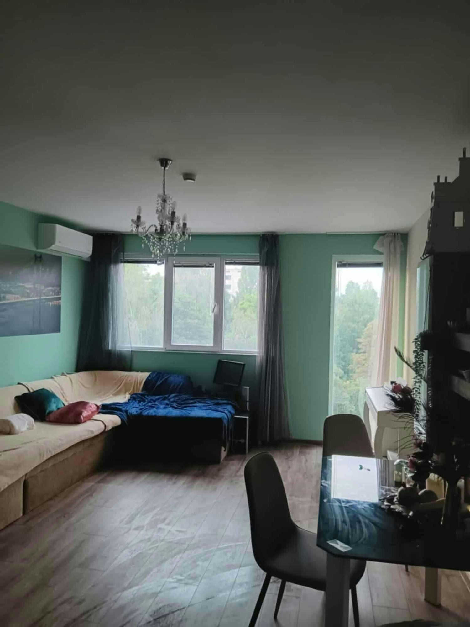 Room - photo 1
