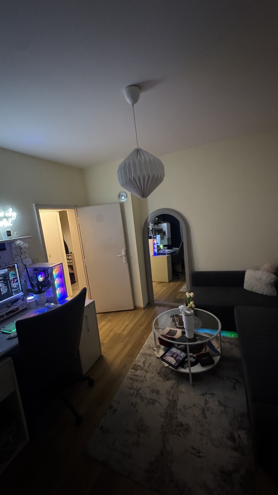 Room - photo 2